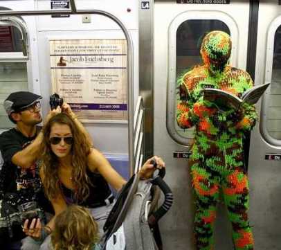 olek_4b crochet art on nyc subway